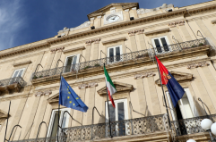 Taranto, da 3.900 a quasi 172mila euro la richiesta di un ex funzionario e il debito a carico del Comune