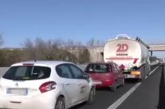 Tamponamento a catena sulla Statale 16: chiusa la carreggiata nord a Maglie