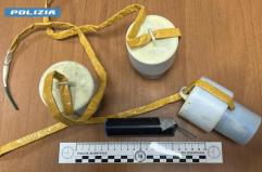 Gallipoli, blitz della Polizia all’ex Convento dei Cappuccini: sequestrati droga ed esplosivi, 2 arresti