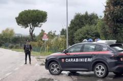 Statte, i residenti segnalano la presenza di un'auto rubata in via Triglie: a bordo forse esplosivo