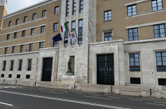 Asl, la Regione decide di non decidere: proroga automatica per i direttori dopo lo stop di Decaro