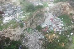 Taranto, le periferie sono ridotte a discariche a cielo aperto: 2 arresti e 9 indagati