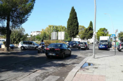 Lecce, a via Dell’Abate il passaggio a livello trappola: «Riaprire i ponticelli per fermare il caos»