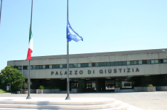 Foggia, estorsione a Lazzaro D’Auria: chiesti 7 anni per Putignano