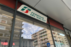 Ferrovie Sud-Est, da inizio anno 12 episodi di furti lungo la linea: danni per 200mila euro e lavori rallentati di sei mesi