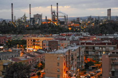 Taranto, Sos medici all'ombra dell'ex Ilva: al rione Tamburi mancano anche i pediatri