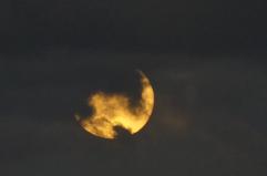 La Super Luna del Cacciatore incanta Polignano a Mare