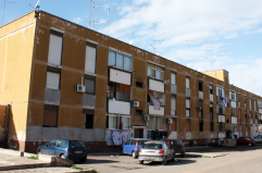 Taranto, la rabbia dei Tamburi per l'emergenza medici