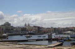 Bari, chiedevano 100 euro al mese per non affondare le barche nel porto: chieste tre condanne I NOMI