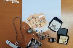Irsina, anziano truffato con la telefonata del «finto maresciallo»: due arresti dei carabinieri