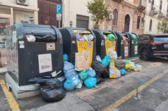 Taranto, linea dura per la differenziata: «Rispetto o chiusura»