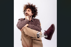 Gio Evan in tour tra musica e poesia: «Il mondo nasce dall'affinità. Ho un pubblico di "timidi", e io sono l'aprifila»