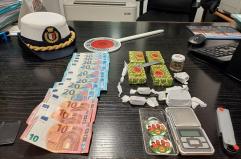Bari, sequestro di droga a Poggiofranco: arrestato 23enne con mezzo chilo di hashish