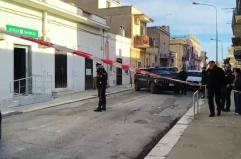 Banda della marmotta colpisce a Stornara: salta in aria atm della banca Banda della marmotta colpisce a Stornara: salta in aria atm della banca