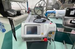 Bari, in Neurochirurgia al «Di Venere» nuove cure mininvasive per il mal di schiena da ernia del disco grazie al laser Bari, in Neurochirurgia al «Di Venere» nuove cure mininvasive per il mal di schiena da ernia del disco grazie al laser