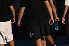 Statte, coppia di anziani perseguitata da una baby gang: «Viviamo nel terrore, non possiamo più uscire di casa»