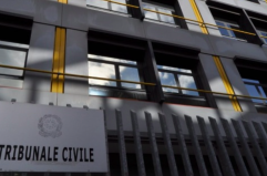 Lecce, soldi al giudice onorario in cambio di incarichi: la Corte di cassazione cancella due condanne