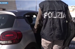 Ricettazione e riciclaggio, maxi-operazione a Barletta: 16 arresti, anche 6 donne. Confiscate 6 attività VIDEO