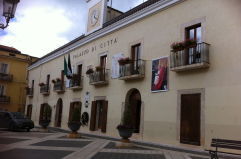 San Giovanni Rotondo, 9 consiglieri si dimettono: cade l’amministrazione Barbano dopo appena 17 mesi