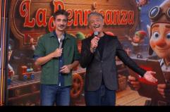 Pio e Amedeo e quel bacio “porta fortuna” da Fiorello a La Pennicanza