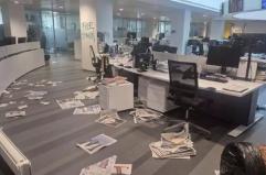 Assalto alla redazione de La Stampa nel giorno dello sciopero dei giornalisti: «Atto vile e inaccettabile»