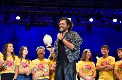 Ermal Meta in concerto al Teatro Orfeo di Taranto con l’Orchestra della Magna Grecia e il L.A. Chorus