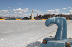 Taranto, in 8 finiscono a processo per i fanghi «tombati» al molo San Cataldo: sei persone e due società