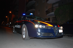 San Donato, colpi di fucile contro l’auto di un commerciante: si scava nella vita privata e professionale della vittima