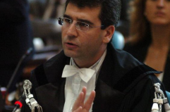 Brindisi, la difesa del poliziotto Zippo contesta: &laquo;Cellulare sequestrato senza l&rsquo;ok del gip&raquo;