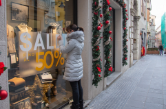 Da domani 3 gennaio i saldi invernali in Basilicata, ma i lucani spenderanno meno