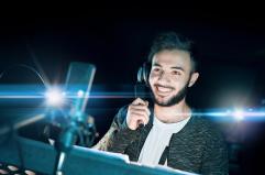 Alex Polidori, la voce italiana di Timoth&eacute;e Chalamet: da Nemo a Spider-Man fino al nuovo film &laquo;Marty Supreme&raquo;