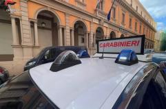 Tito, ladri entrano a scuola nella notte e rubano 150 computer: indagini in corso