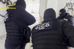 Smantellata l'asse del traffico di droga tra Svizzera e Italia: 9 misure cautelari, indagini anche a Bari