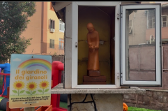 Taranto, inaugurato il &laquo;Giardino dei girasoli&raquo;: &egrave; la carezza dei giornalisti ai Tamburi