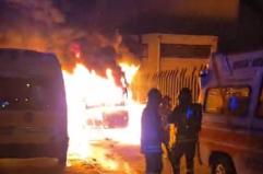 Bari, incendio nella notte al quartiere San Paolo: bruciate tre ambulanze nella parrocchia