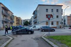 Foggia, palo della luce crolla in una delle strade pi&ugrave; trafficate: nessun danno