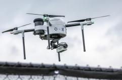 Portavano droga e cellulari con i droni nelle carceri sarde: arrestati quattro pugliesi