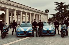 Foggia, sfrecciano in moto con la cocaina: arrestati padre e figlio