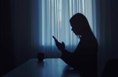 Adesc&ograve; ragazzina online spacciandosi per minorenne: 30enne foggiano condannato per pedopornografia