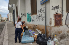 Brindisi e i rifiuti, &egrave; caos a Palazzo di citt&agrave;: &laquo;Le guardie violano norme&raquo;