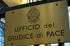 Brindisi, giudice di pace al collasso: &laquo;Cos&igrave; si rischia la chiusura&raquo;