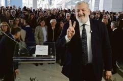 Referendum, Emiliano e il suo no: &laquo;La destra replica lo schema Usa con magistrati meno autonomi&raquo;