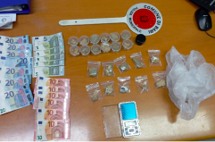 Bari, spacciavano nel quartiere Libert&agrave;: la Polizia locale arresta madre e figlio