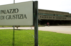 Foggia, per lo spaccio di droga gli indagati smentiscono i due pentiti