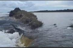 Le Cesine, le mareggiate hanno intaccato le dune costiere: l'allarme del Comune di Vernole e del Wwf