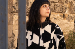 Da Bari il progetto di dimblue: il singolo &laquo;Aliens from Outer Space&raquo; anticipa l&rsquo;EP &laquo;One Hundred Thoughts&raquo;, fuori il 10 aprile