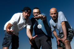 &laquo;La piazza prima dei follower&raquo;: il leggendario gruppo rap La Famiglia in concerto a Conversano