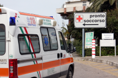 Bimbo di 3 anni muore dopo un malore: inutile la corsa in ambulanza da Castellaneta al Ss Annunziata di Taranto