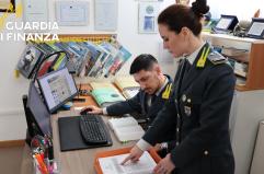 Taranto, in 13 intascano illecitamente pi&ugrave; di 100mila euro di Reddito di cittadinanza: denunciati