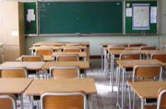 Barletta, studente disabile minaccia con un coltello un collaborato scolastico: non voleva rientrare in aula